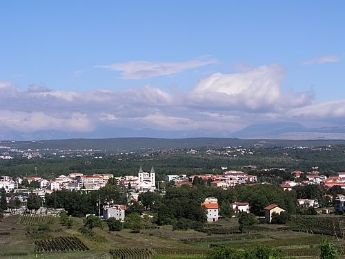 Župna crkva Sv. Jakova u Međugorju Župna crkva Sv. Jakova u Međugorju