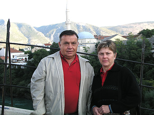 Obitelj Kumpovič na Starom mostu u Mostaru Obitelj Kumpovič na Starom mostu u Mostaru